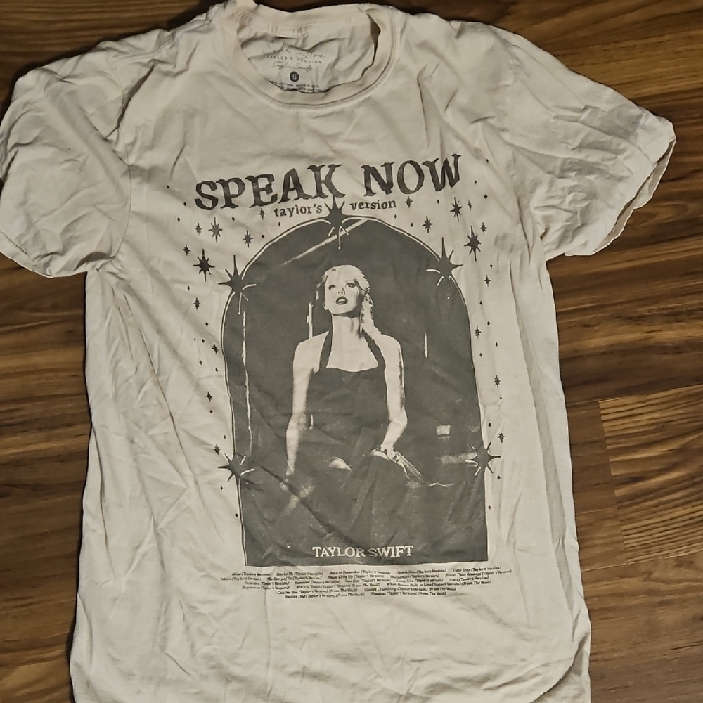 Taylor Swift Speak Now Graphic Tee - White